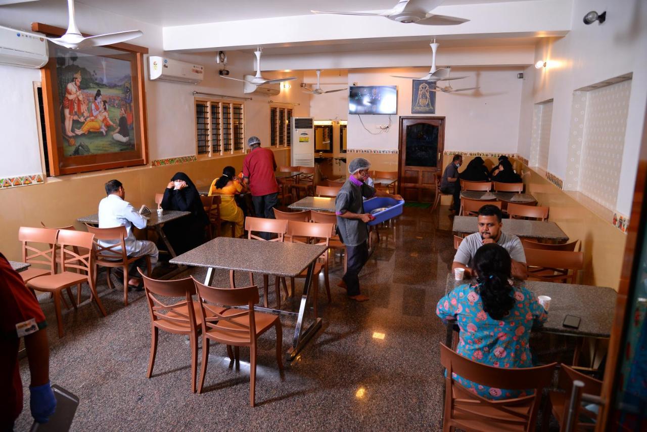 Parijatha Lodge Kundapur Exterior photo