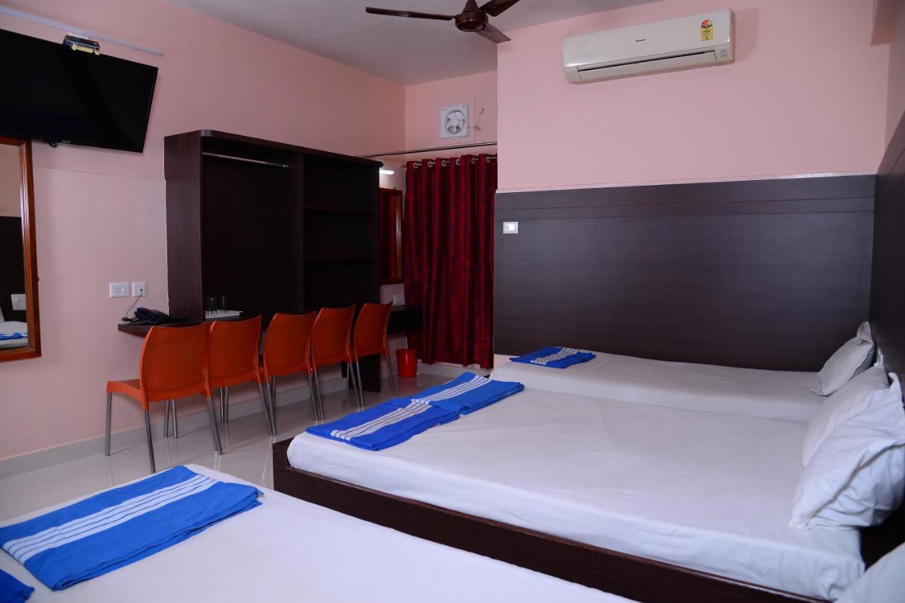 Parijatha Lodge Kundapur Exterior photo